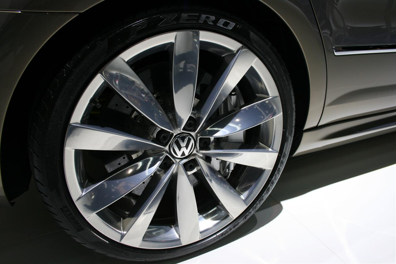 Illustration for article titled VW Passat CC Gold Coast Concept: Incredibly Sexy